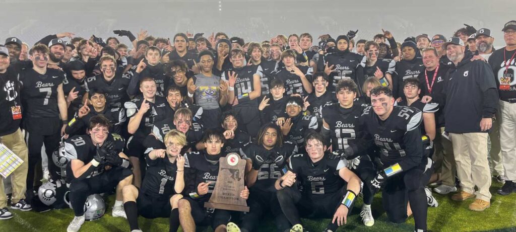 Oakdale-Highschool-Football